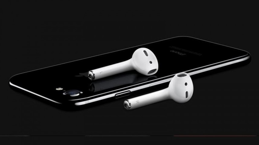 iPhone and airpods